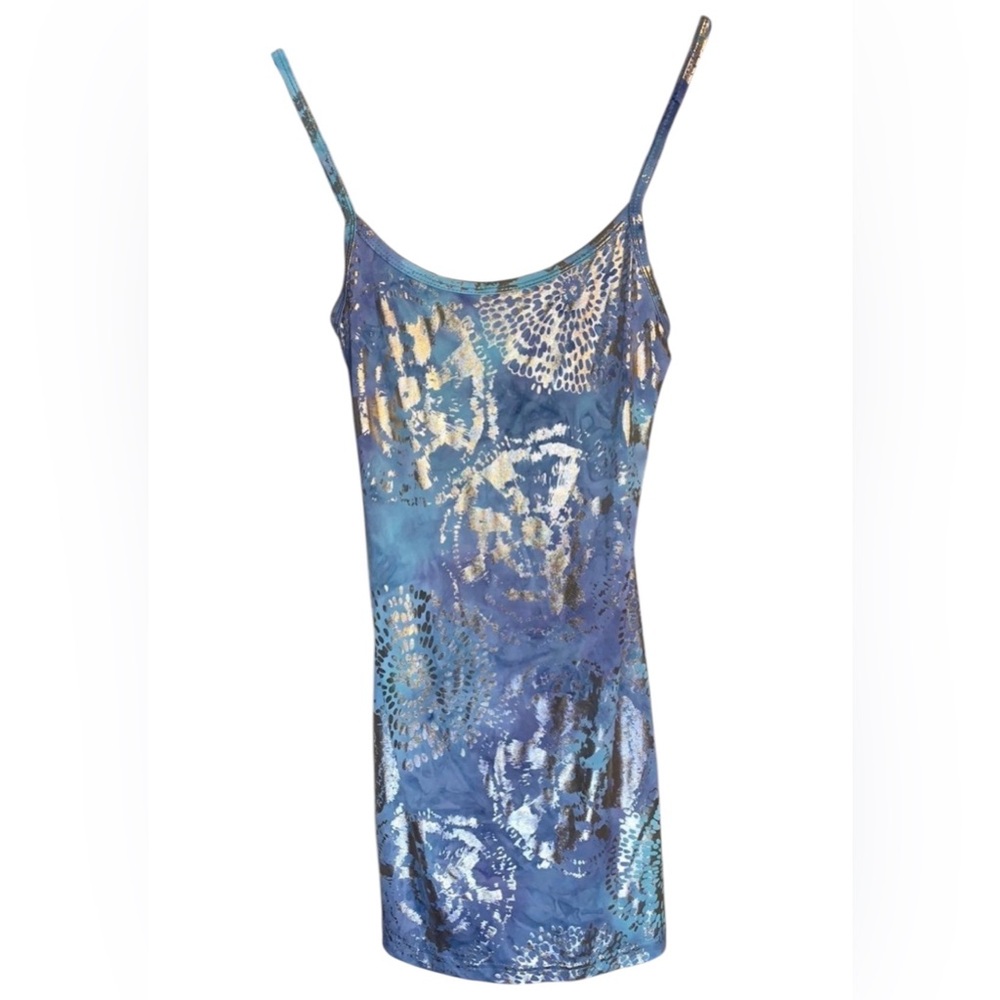 BKE Metallic Longer Length Cami Sz Medium; In beautiful condition!!